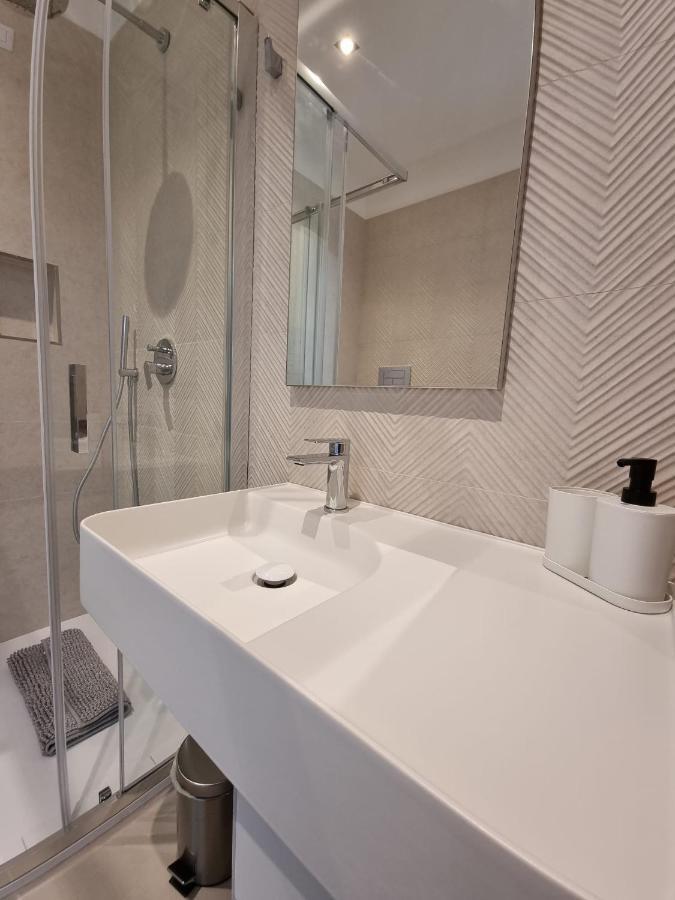 Marea Retreat Rooms 卡梅罗塔的码头 外观 照片