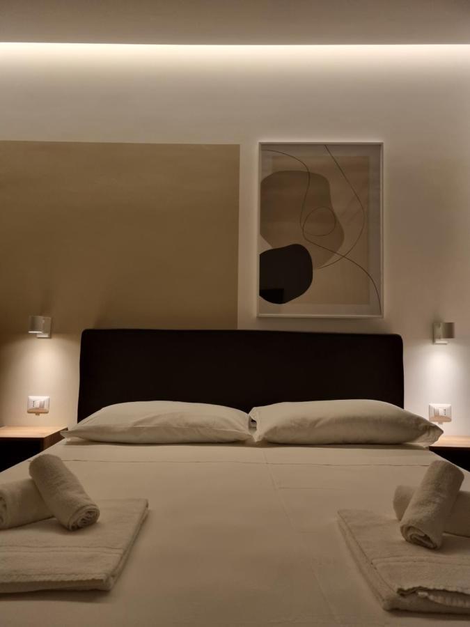 Marea Retreat Rooms 卡梅罗塔的码头 外观 照片