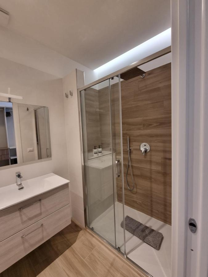 Marea Retreat Rooms 卡梅罗塔的码头 外观 照片
